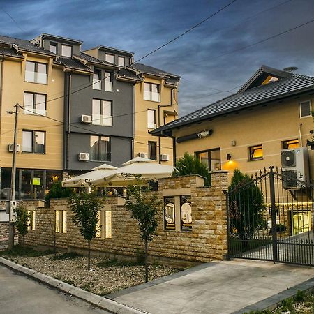 Hotel & Restaurant Ponte Bianco 브라네 외부 사진
